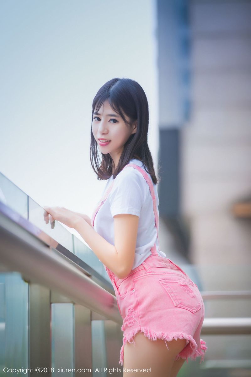 美女嫩模艾栗栗栗栗栗栗吖性感情趣内衣清新美腿套图