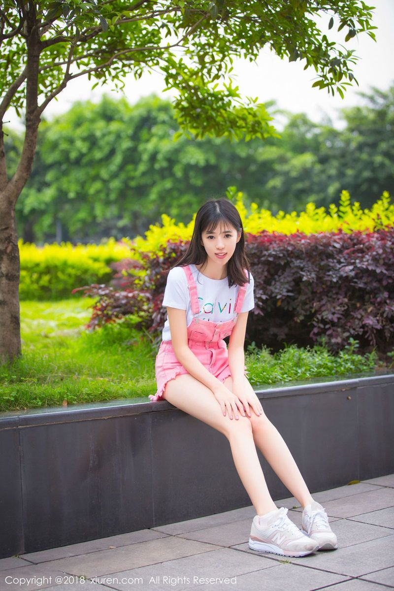 美女嫩模艾栗栗栗栗栗栗吖性感情趣内衣清新美腿套图