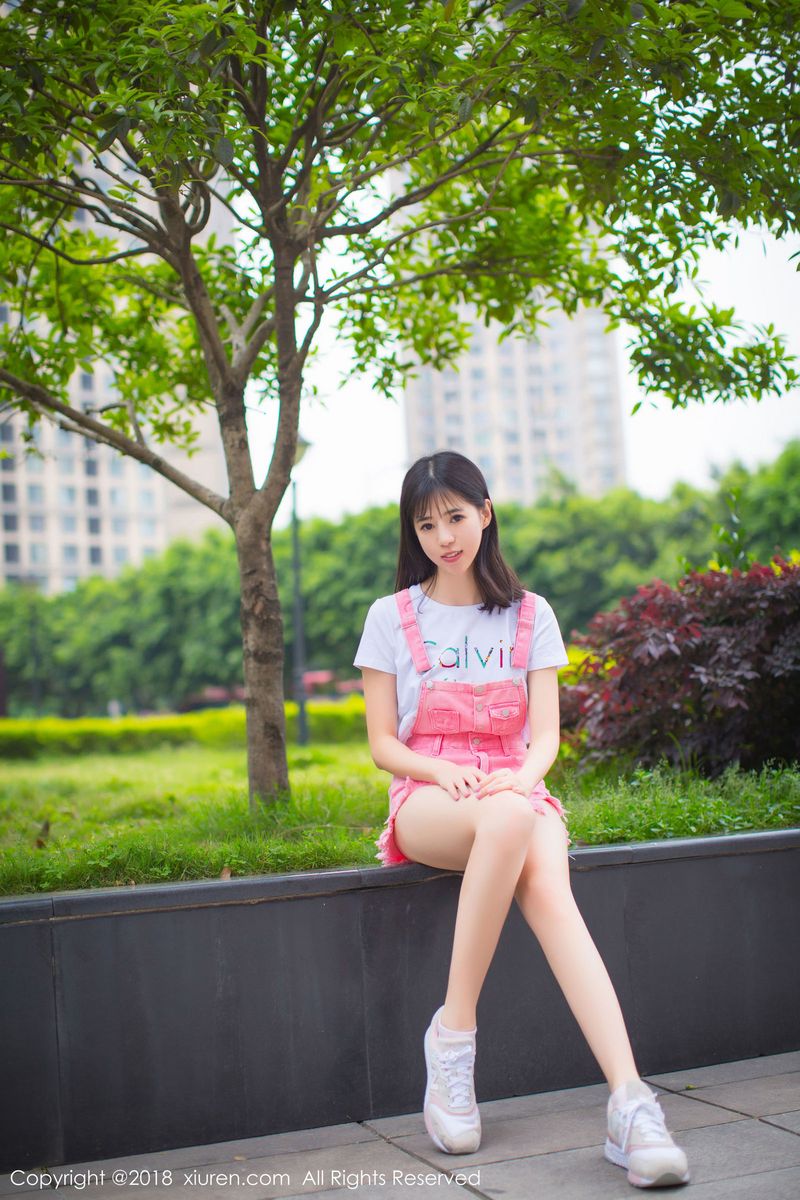 美女嫩模艾栗栗栗栗栗栗吖性感情趣内衣清新美腿套图