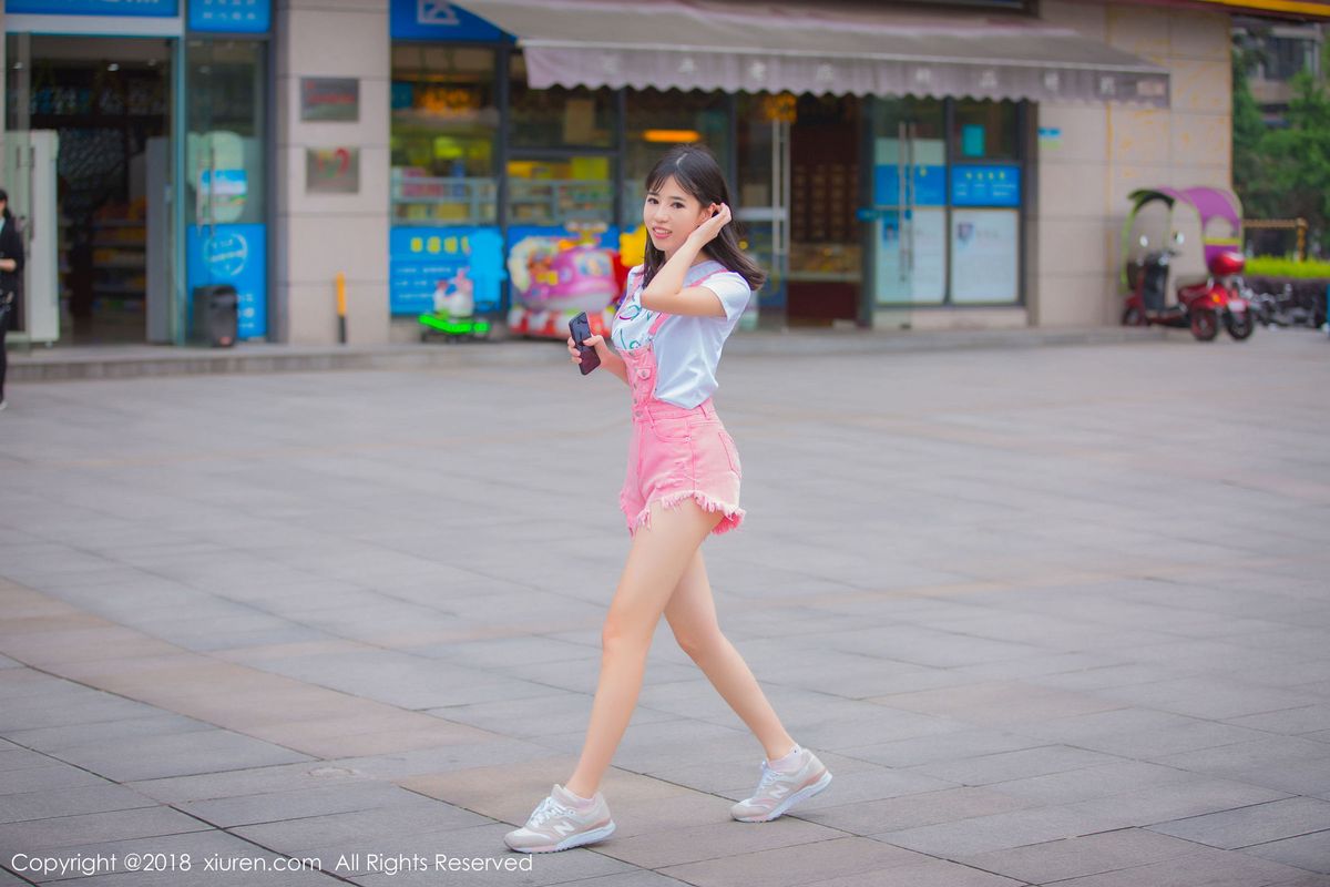 美女嫩模艾栗栗栗栗栗栗吖性感情趣内衣清新美腿套图