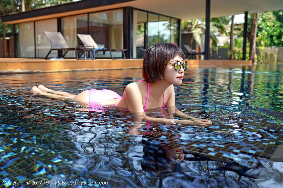 短发美女冯木木LRIS比基尼湿身诱惑泰国户外旅拍