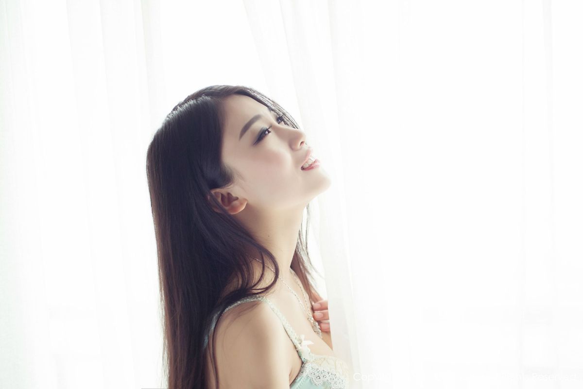 美女模特战姝羽Zina迷人身材内衣诱惑高清套图