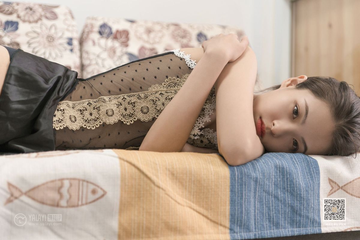 美女模特含嫣极品身材可爱如你主题清纯写真