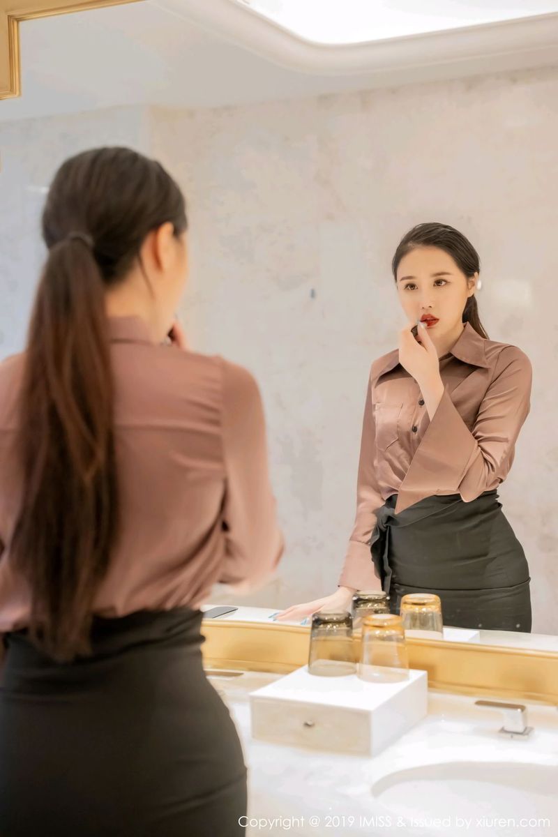 新人模特张静雅miya白嫩美腿极品身材首套写真