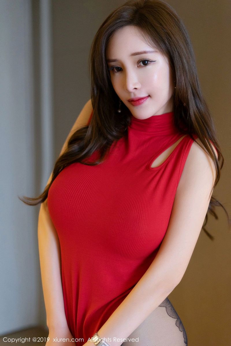性感女神奶瓶土肥圆矮挫丑黑穷黑丝美腿极致魅惑心愿旅拍