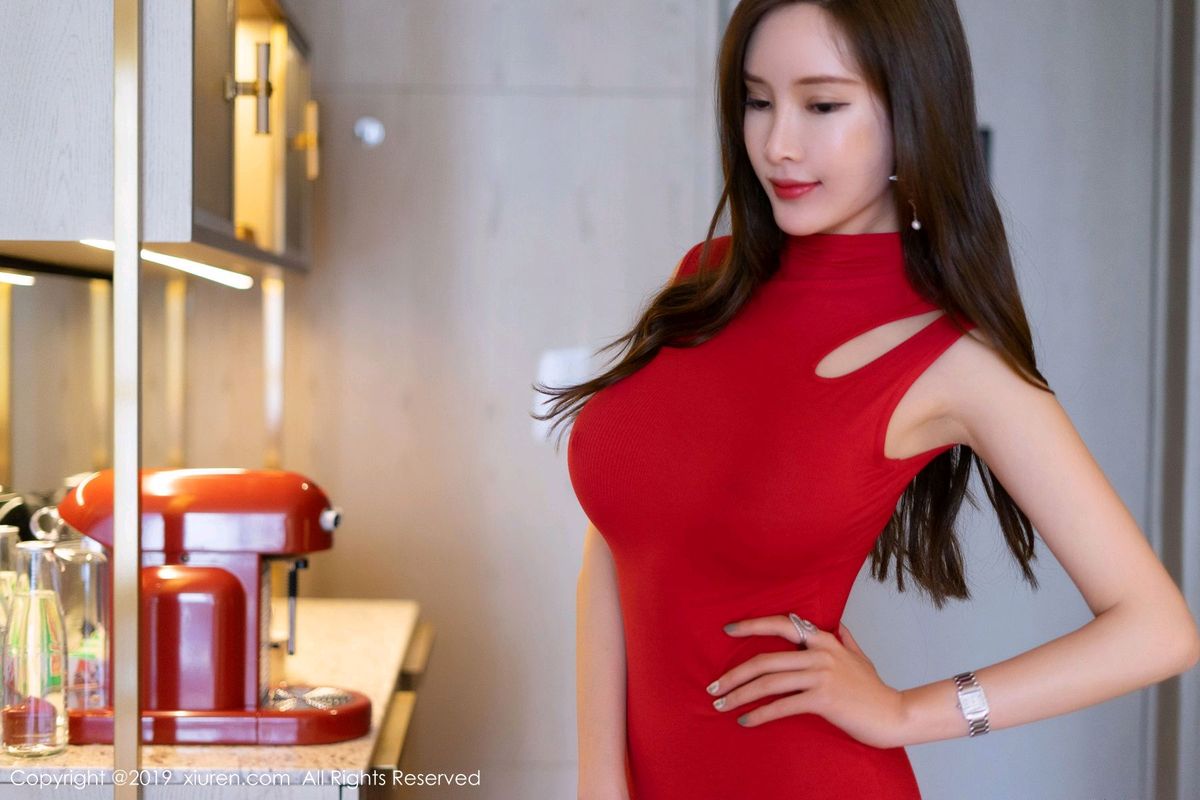 性感女神奶瓶土肥圆矮挫丑黑穷黑丝美腿极致魅惑心愿旅拍