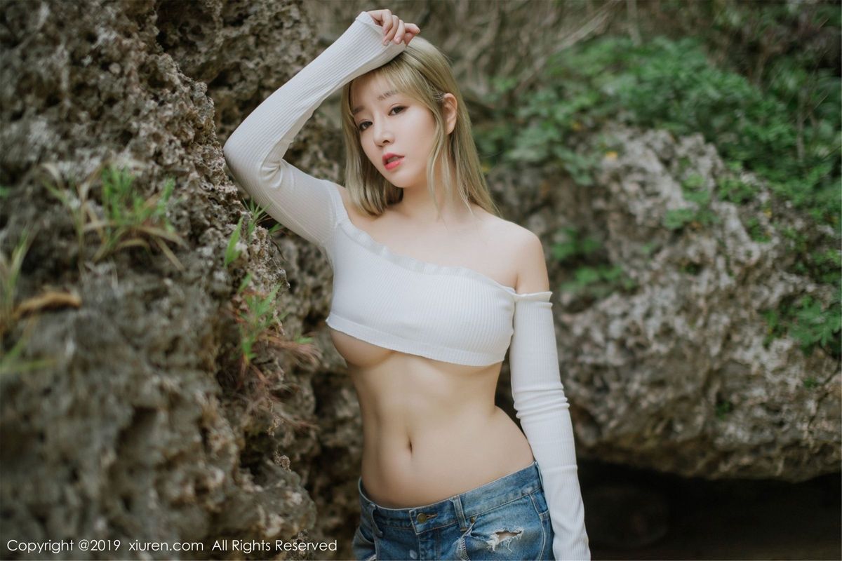 性感女神王雨纯黑色蕾丝情趣内衣呼之欲出唯美写真