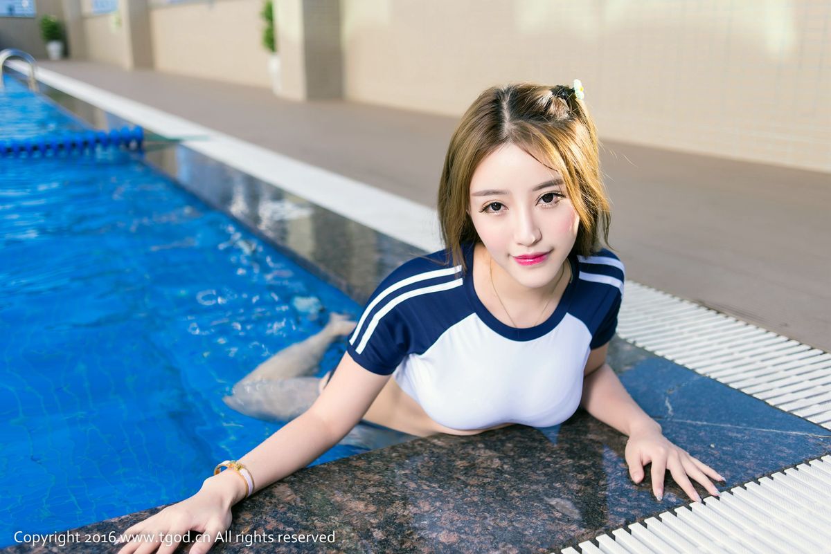 性感美女夏静jolie沙滩比基尼诱惑越南芽庄旅拍