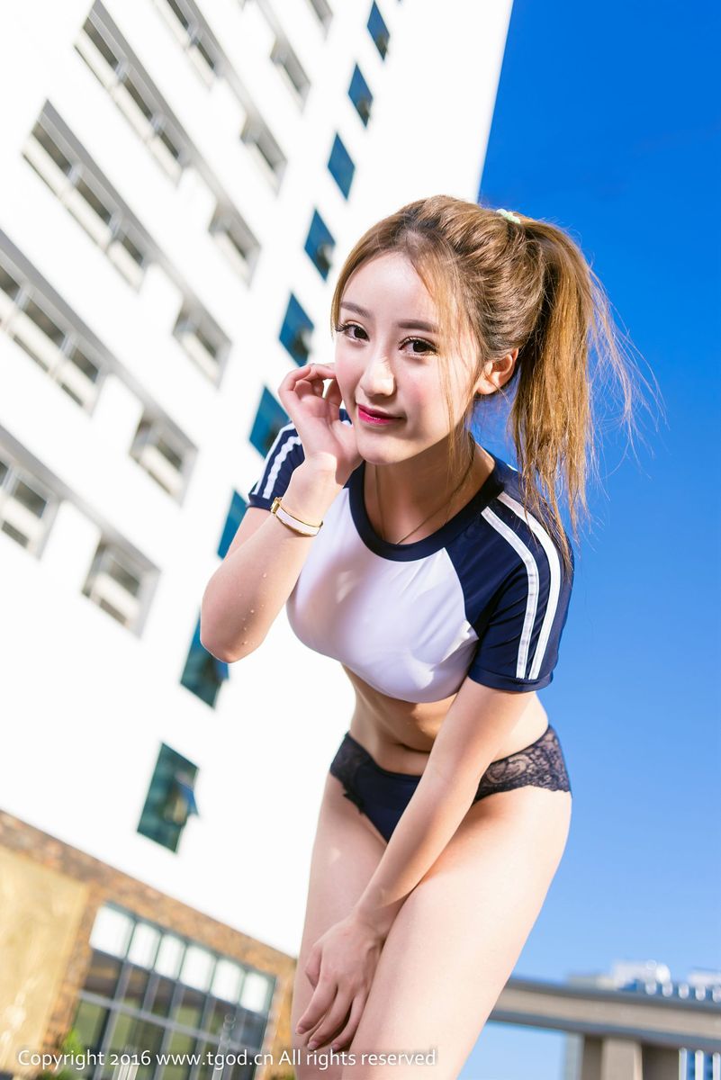 性感美女夏静jolie沙滩比基尼诱惑越南芽庄旅拍