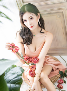 [XIAOYU语画界] 性感女神杨晨晨sugar香槟色睡衣&奶牛内衣系列写真 Vol.143