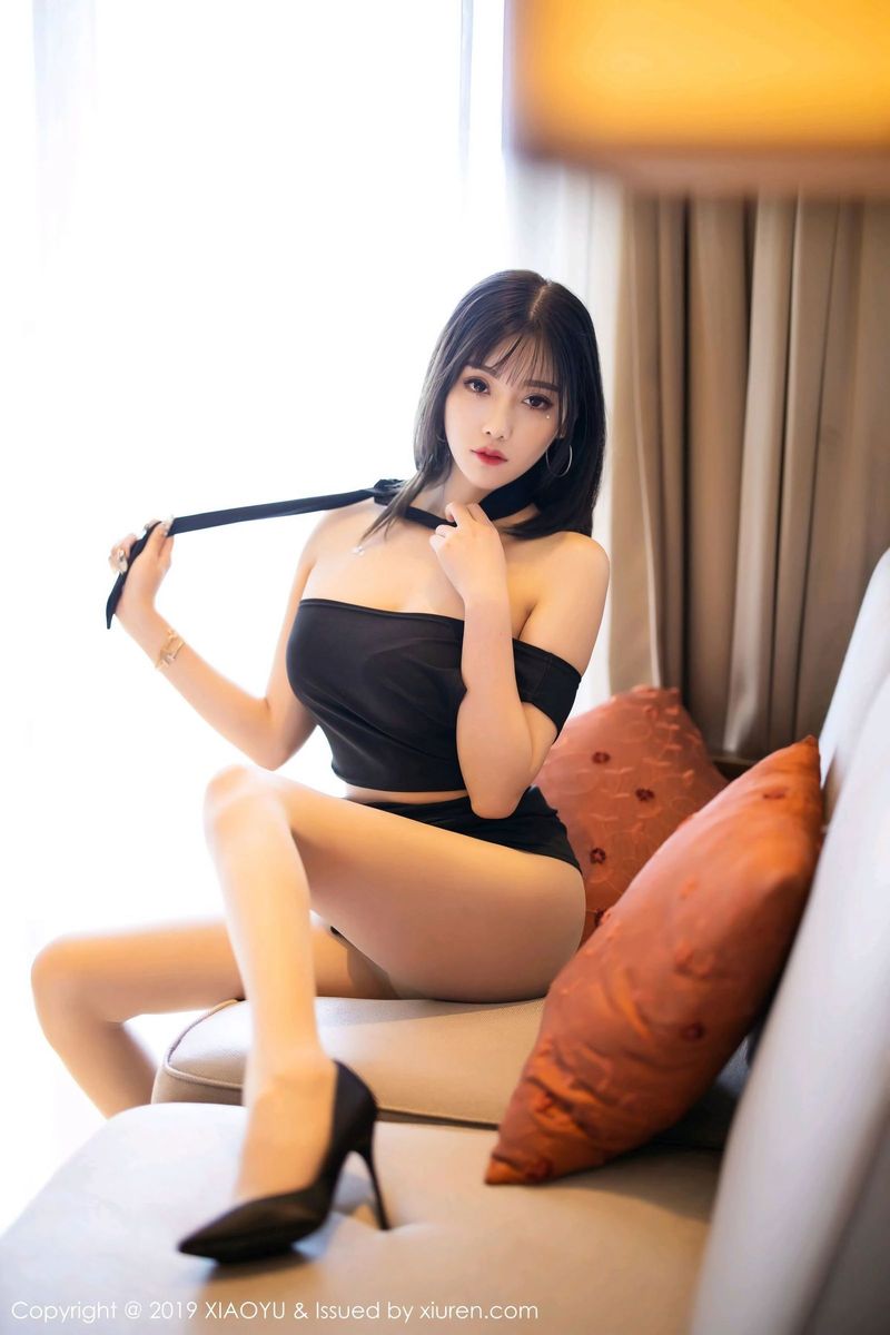 性感女神杨晨晨sugar黑丝美腿&内衣诱惑海南岛心愿旅拍