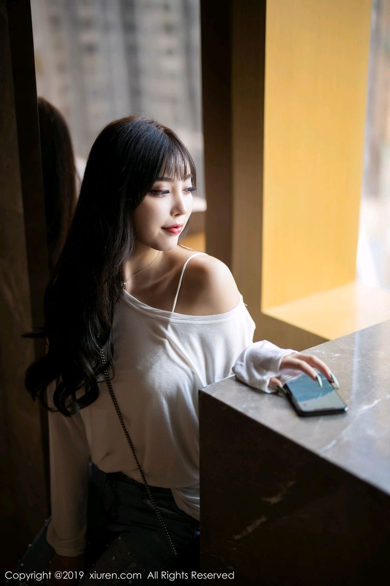 性感女神杨晨晨sugar网袜美腿翘臀诱惑足量写真