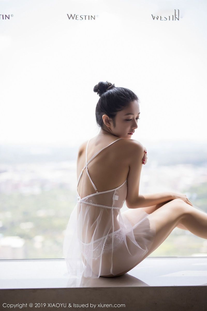 性感女神Angela喜欢猫丝袜美腿透视情趣内衣魅惑写真
