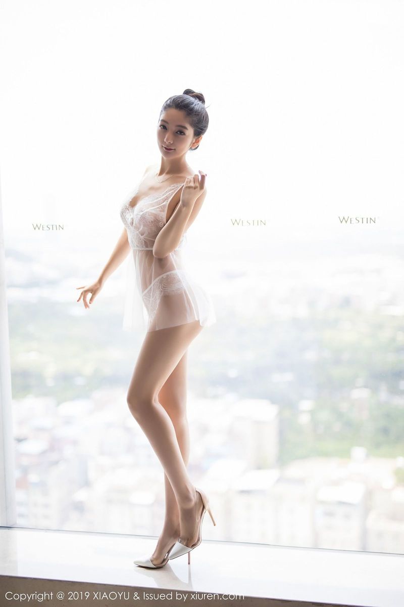性感女神Angela喜欢猫丝袜美腿透视情趣内衣魅惑写真