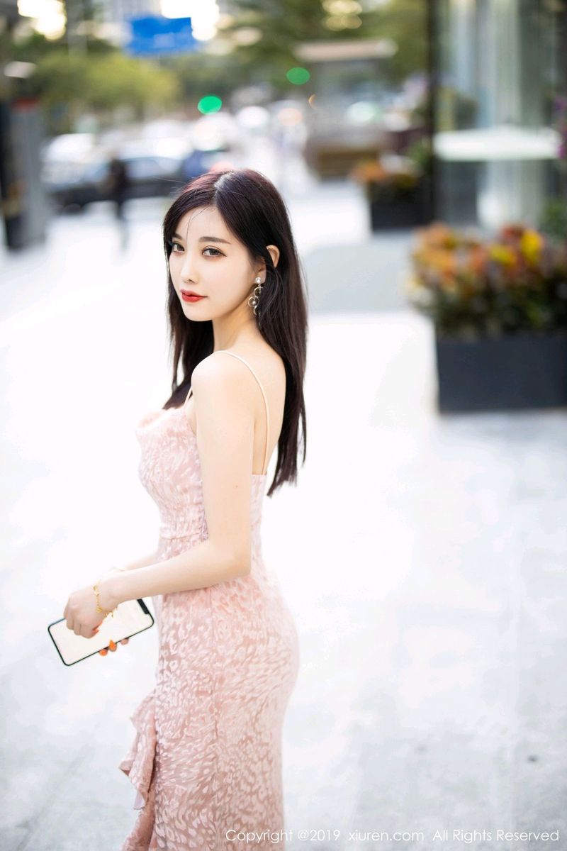 性感女神杨晨晨sugar典雅吊裙丝袜美腿内衣诱惑魅力写真