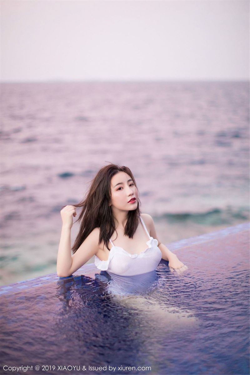 性感女神绯月樱-Cherry比基尼湿身诱惑马尔代夫旅拍