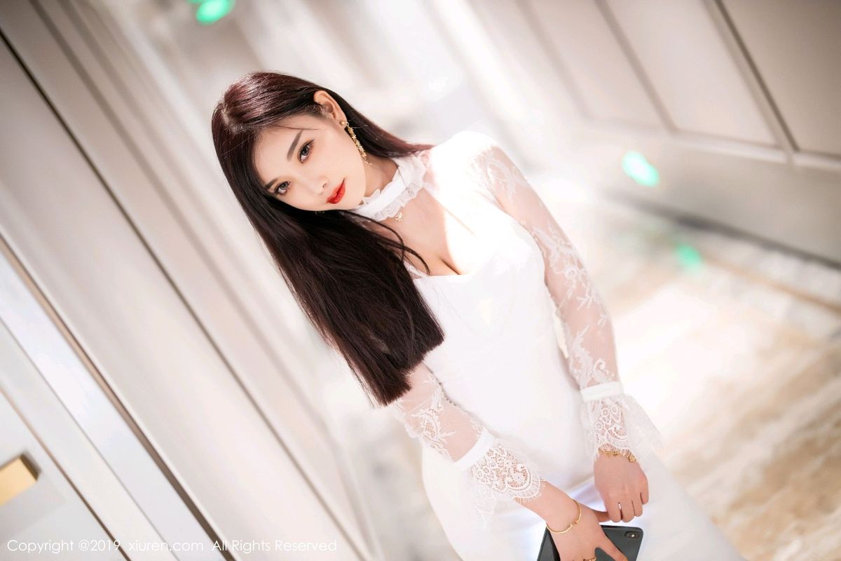 性感女神杨晨晨sugar典雅长裙修长美腿足量写真