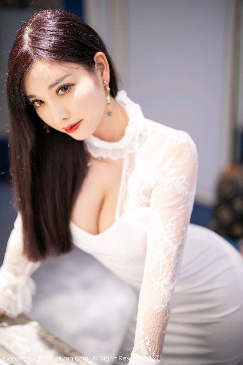 性感女神杨晨晨sugar典雅长裙修长美腿足量写真