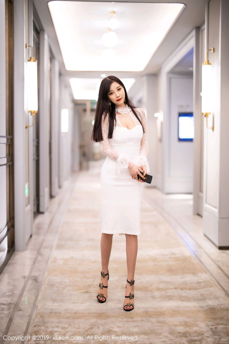 性感女神杨晨晨sugar典雅长裙修长美腿足量写真