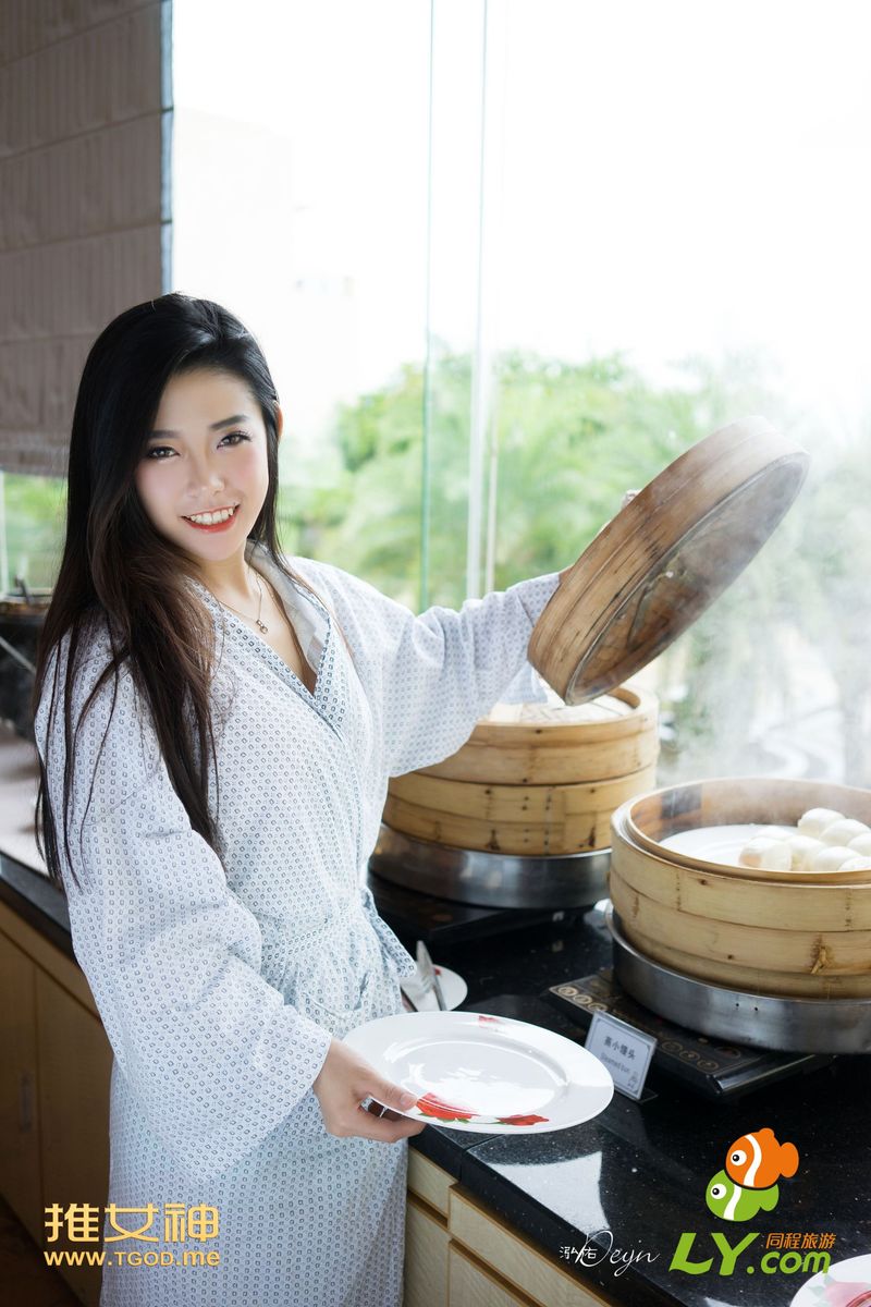 美女模特本能Luvian沙滩比基尼诱惑沙巴旅拍第一弹