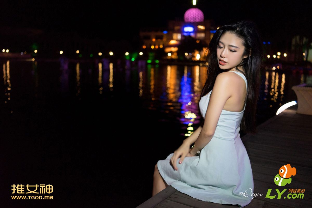 美女模特本能Luvian沙滩比基尼诱惑沙巴旅拍第一弹