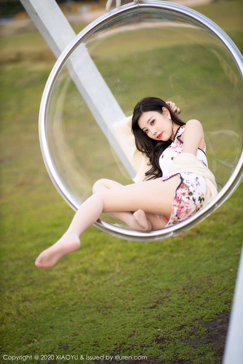 性感女神杨晨晨sugar古典旗袍&丝袜美腿室外写真