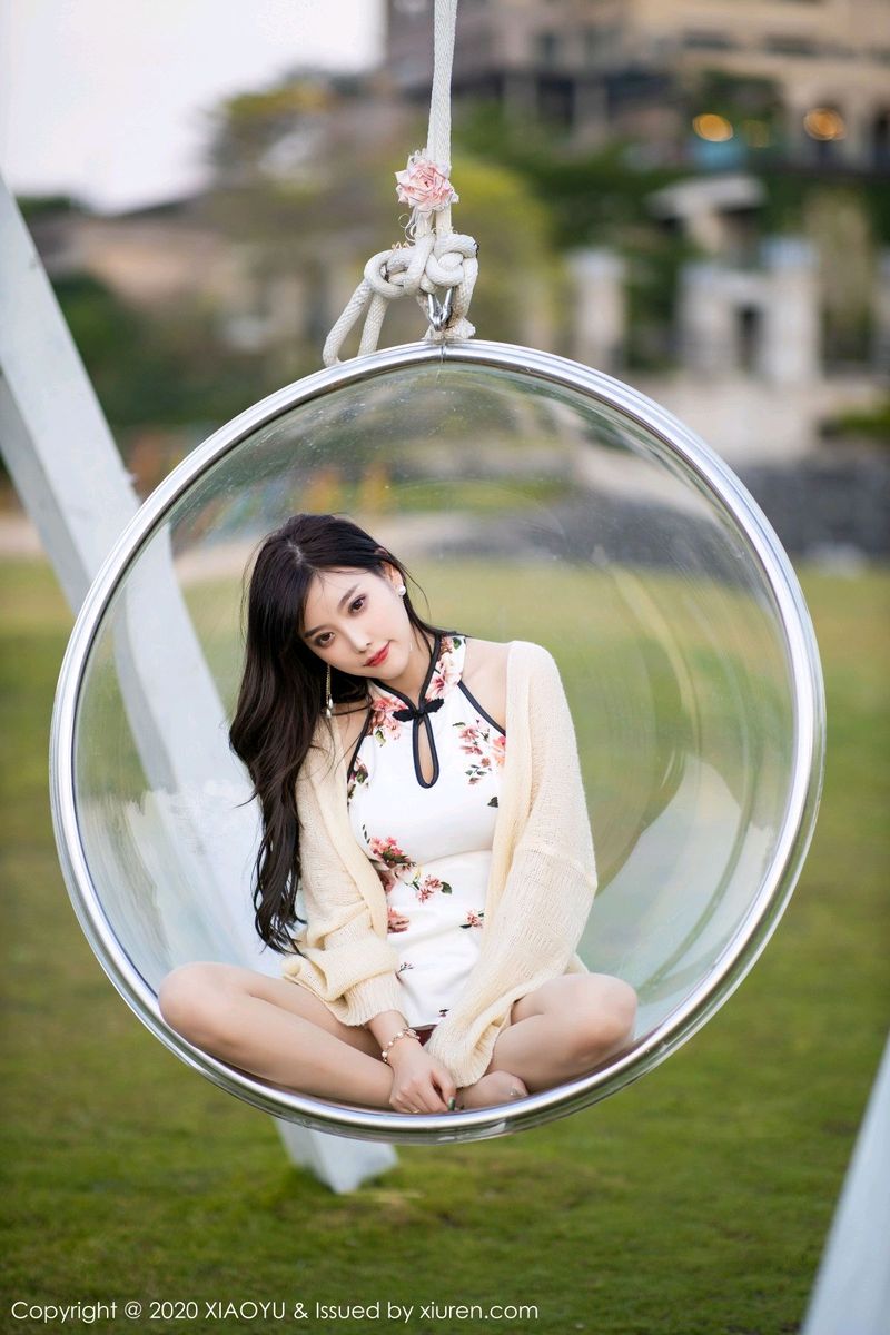 性感女神杨晨晨sugar古典旗袍&丝袜美腿室外写真