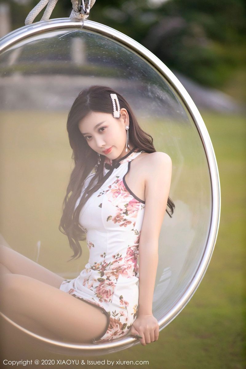 性感女神杨晨晨sugar古典旗袍&丝袜美腿室外写真