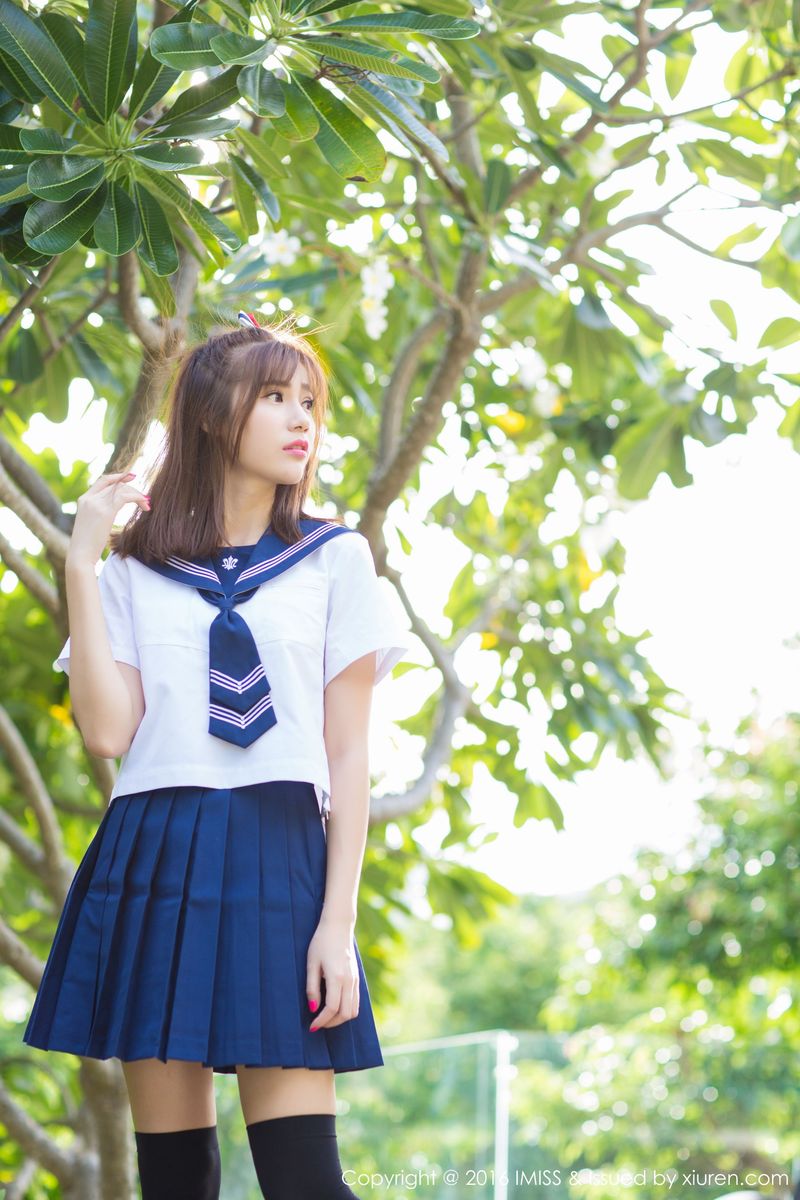 性感女神Sandy陈天扬学生装+比基尼苏梅岛旅拍