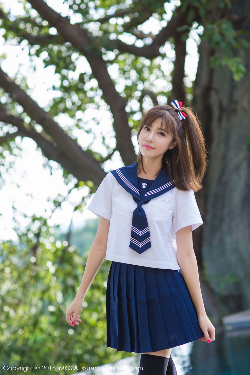 性感女神Sandy陈天扬学生装+比基尼苏梅岛旅拍