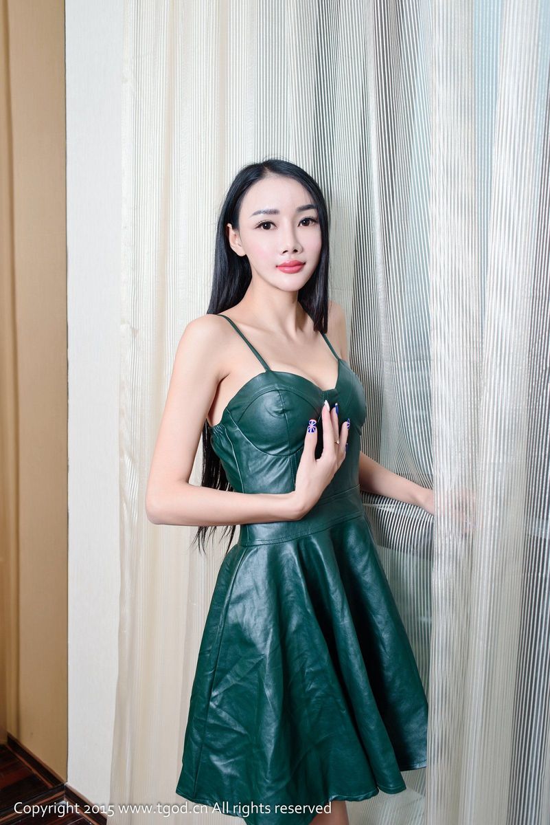 性感美女婕西儿jessie不同风格清纯or妖艳风格写真