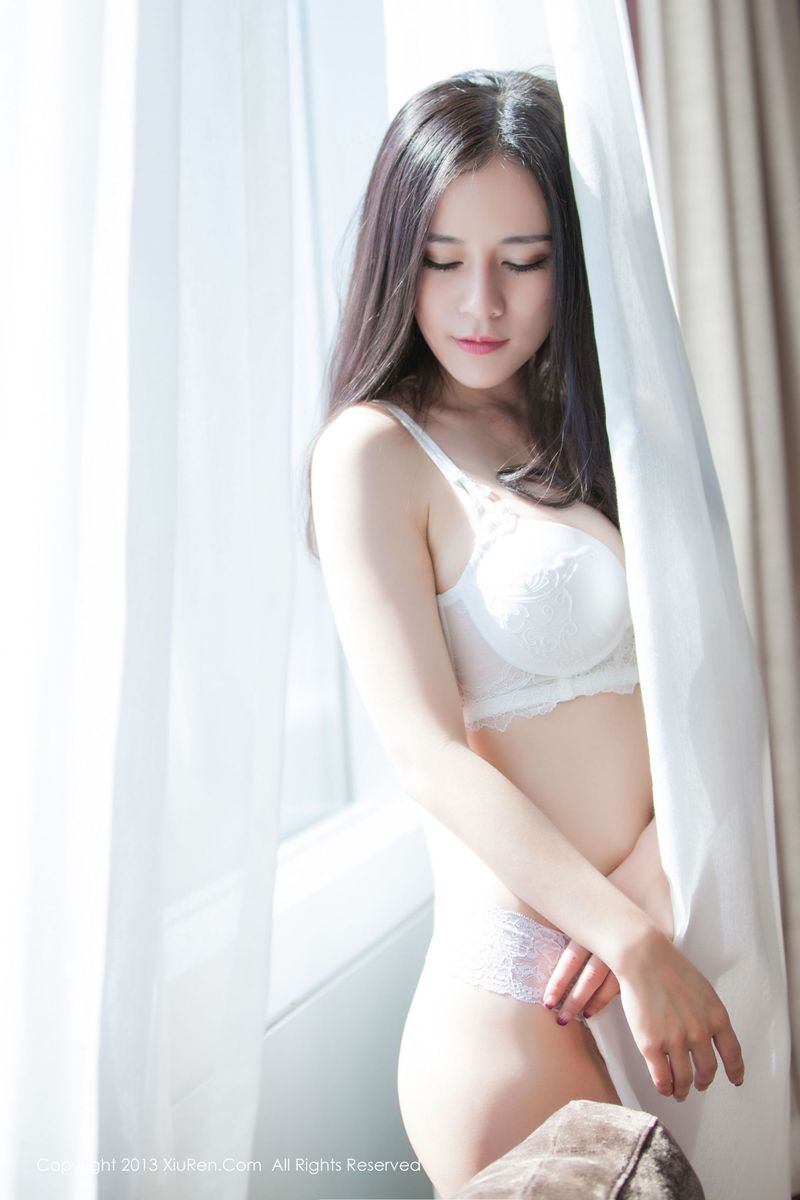 性感女神Nancy小姿修长美腿情趣内衣诱惑气质写真