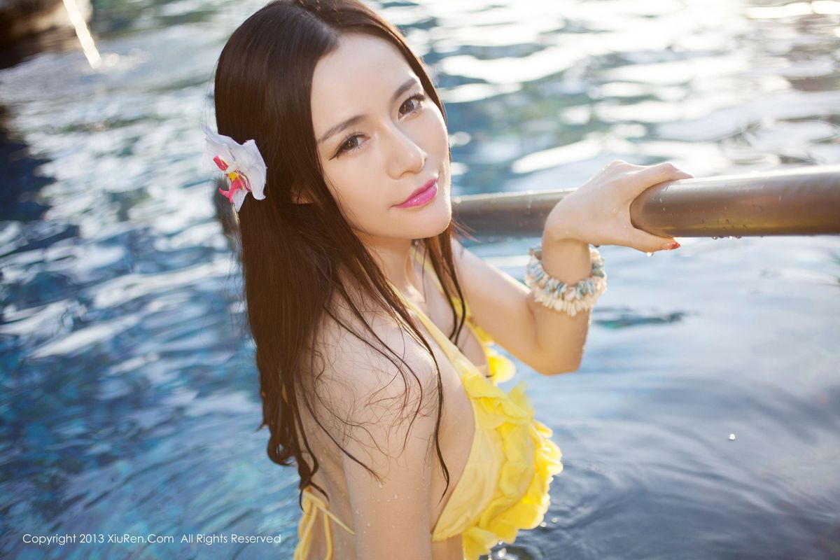 性感女神Nancy小姿比基尼湿身诱惑长滩套图