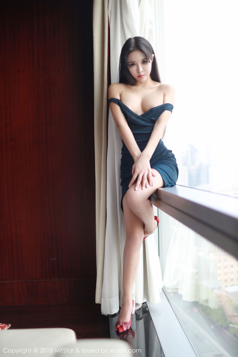 丽质佳人韩秀冉身姿曼妙极致诱人性感写真