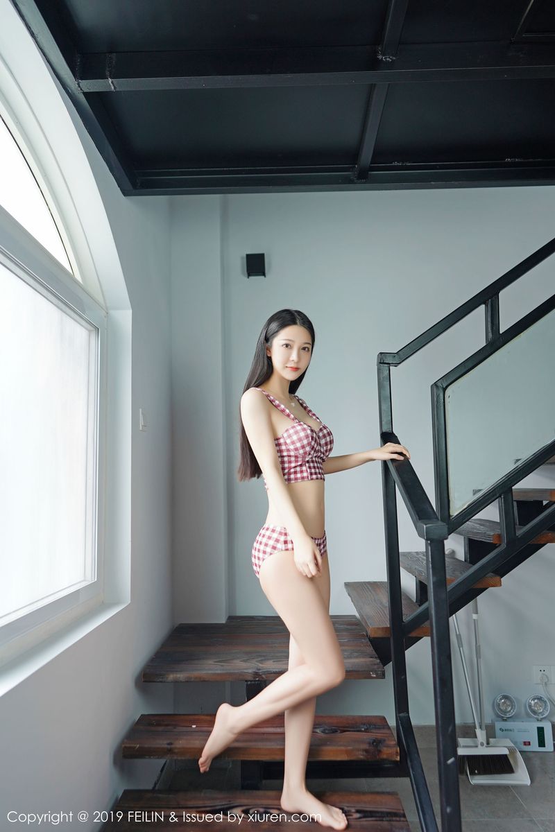美女模特luna张静燕女友视角内衣诱惑甜美写真