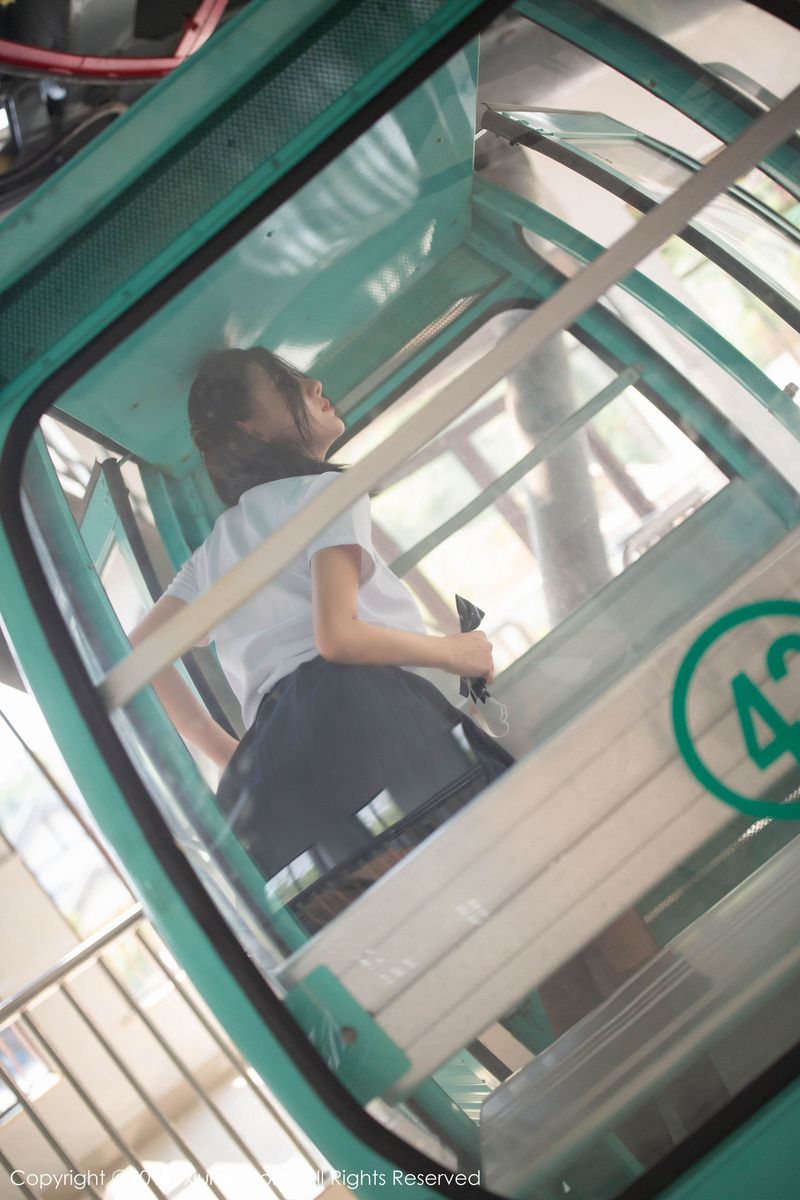 美女模特就是阿朱啊黑丝美腿不良学生主题写真