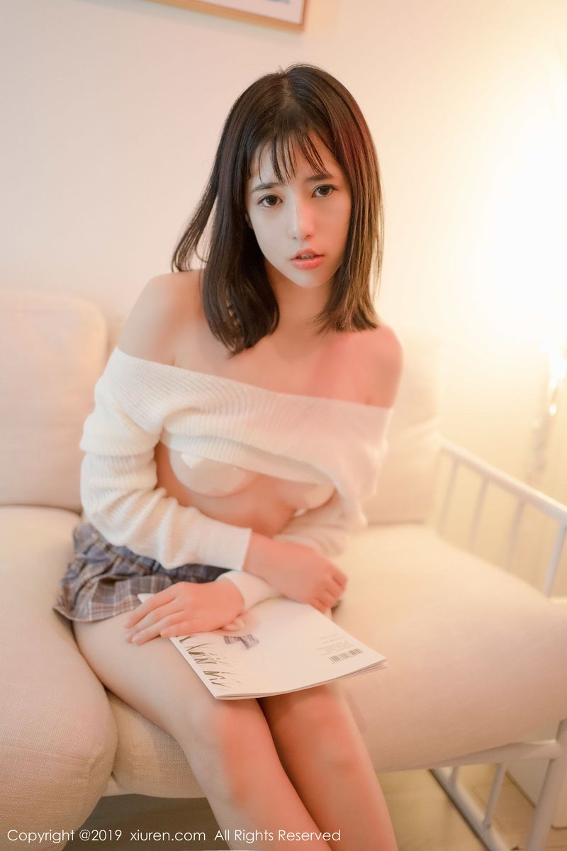 性感女神艾栗栗栗栗栗栗吖清透内衣与学生制服系列写真