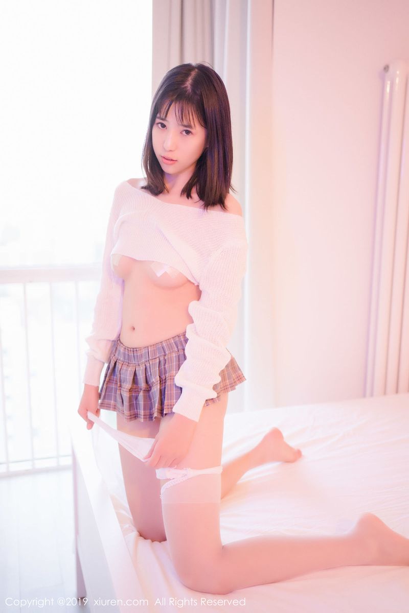 性感女神艾栗栗栗栗栗栗吖清透内衣与学生制服系列写真