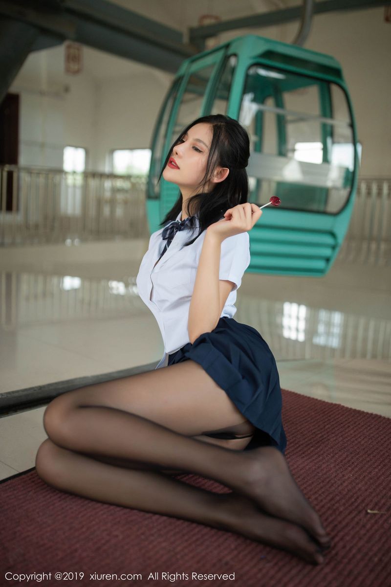 美女模特就是阿朱啊黑丝美腿不良学生主题写真