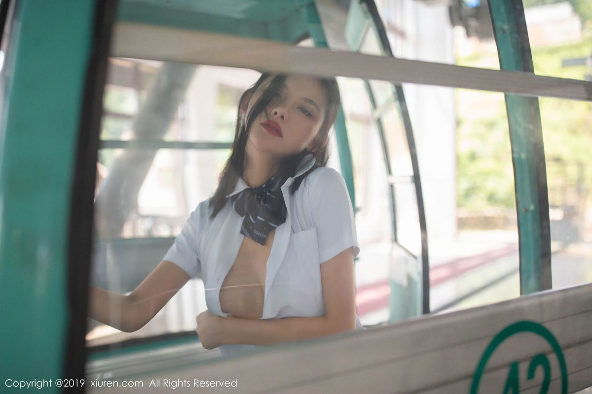 美女模特就是阿朱啊黑丝美腿不良学生主题写真