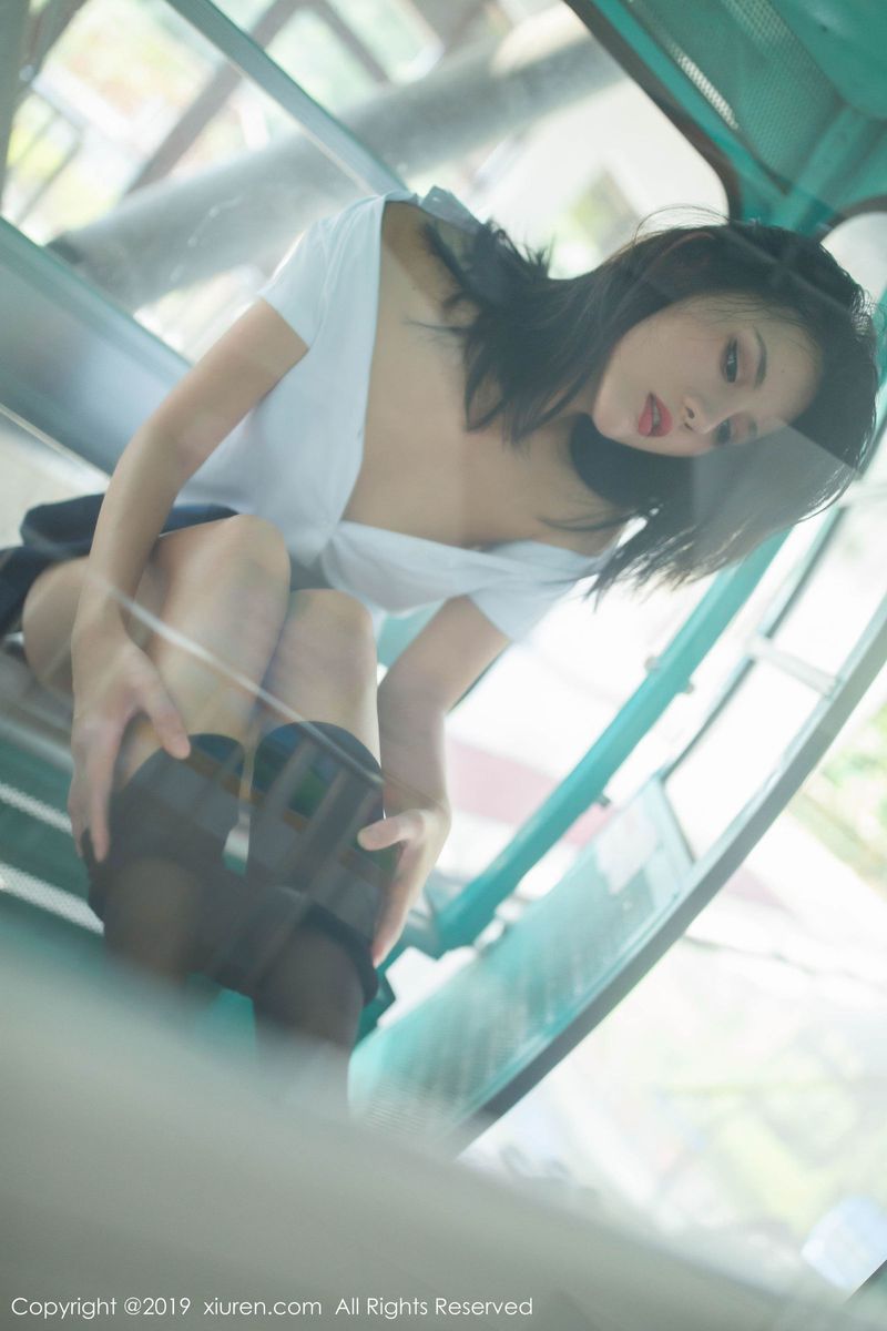 美女模特就是阿朱啊黑丝美腿不良学生主题写真