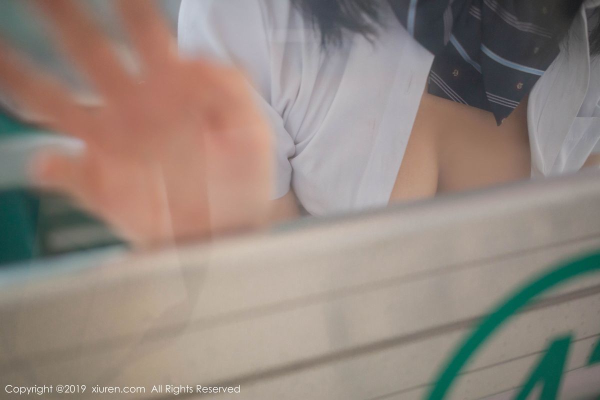 美女模特就是阿朱啊黑丝美腿不良学生主题写真