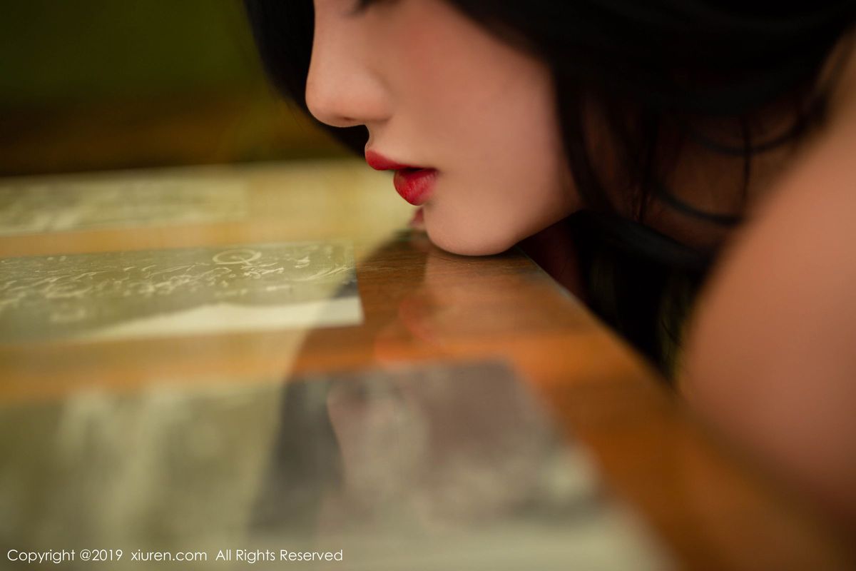 美女模特就是阿朱啊黑丝美腿人妻系列东欧旅拍