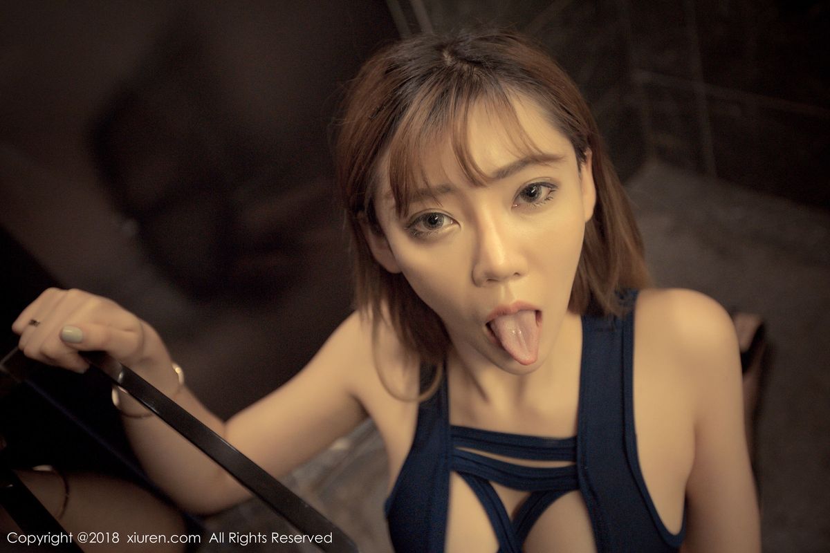 美女模特萌汉药baby美胸丰臀惹火姿势撩人写真