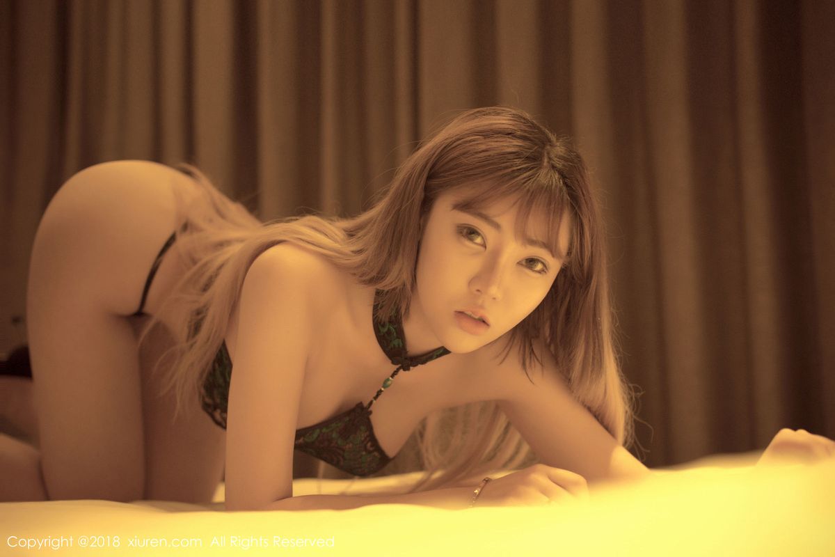 美女模特萌汉药baby镂空情趣内衣性感私房写真