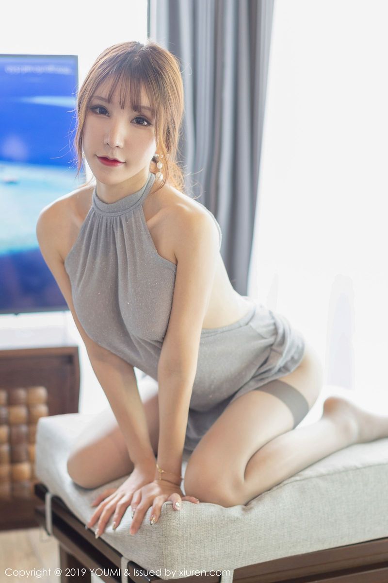 性感女神周于希Sandy吊袜美臀激凸诱惑马尔代夫旅拍