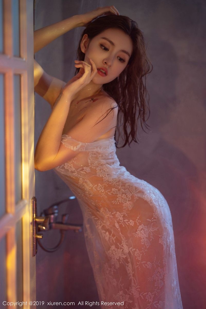 美女模特沈梦瑶浴室湿身诱惑尽显媚态性感写真