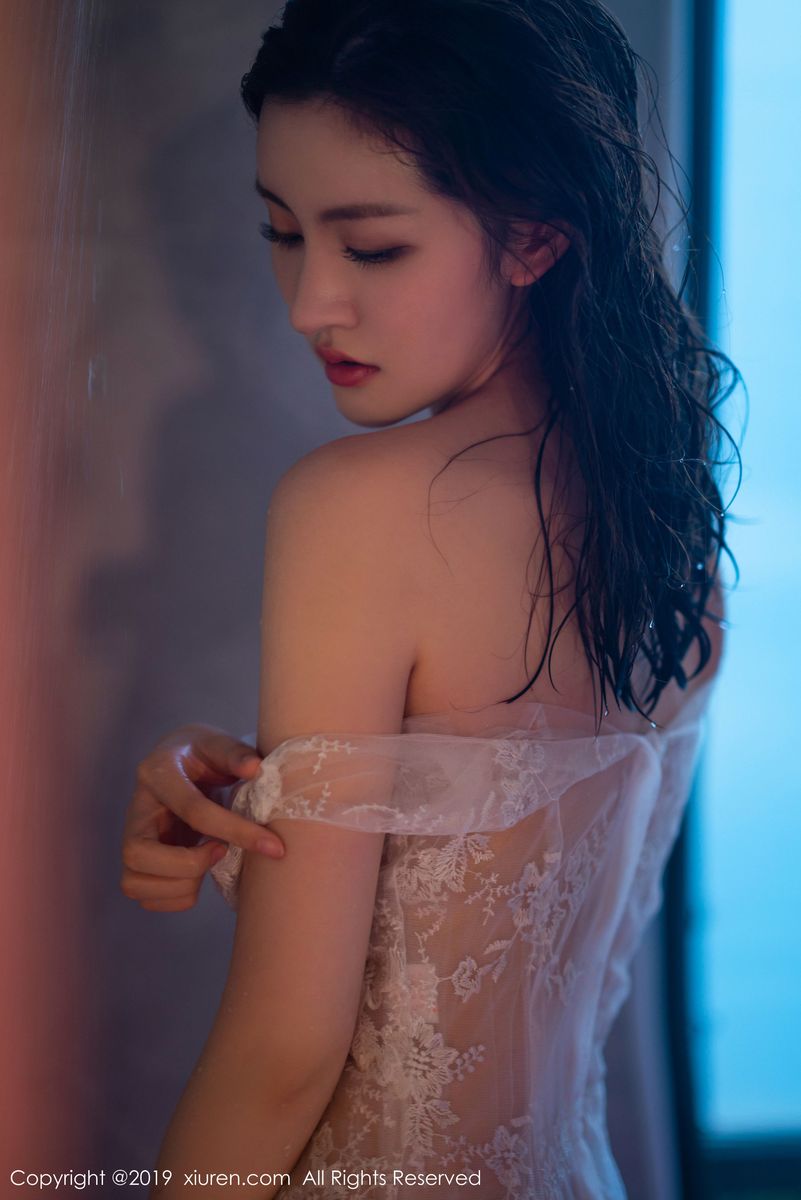 美女模特沈梦瑶浴室湿身诱惑尽显媚态性感写真