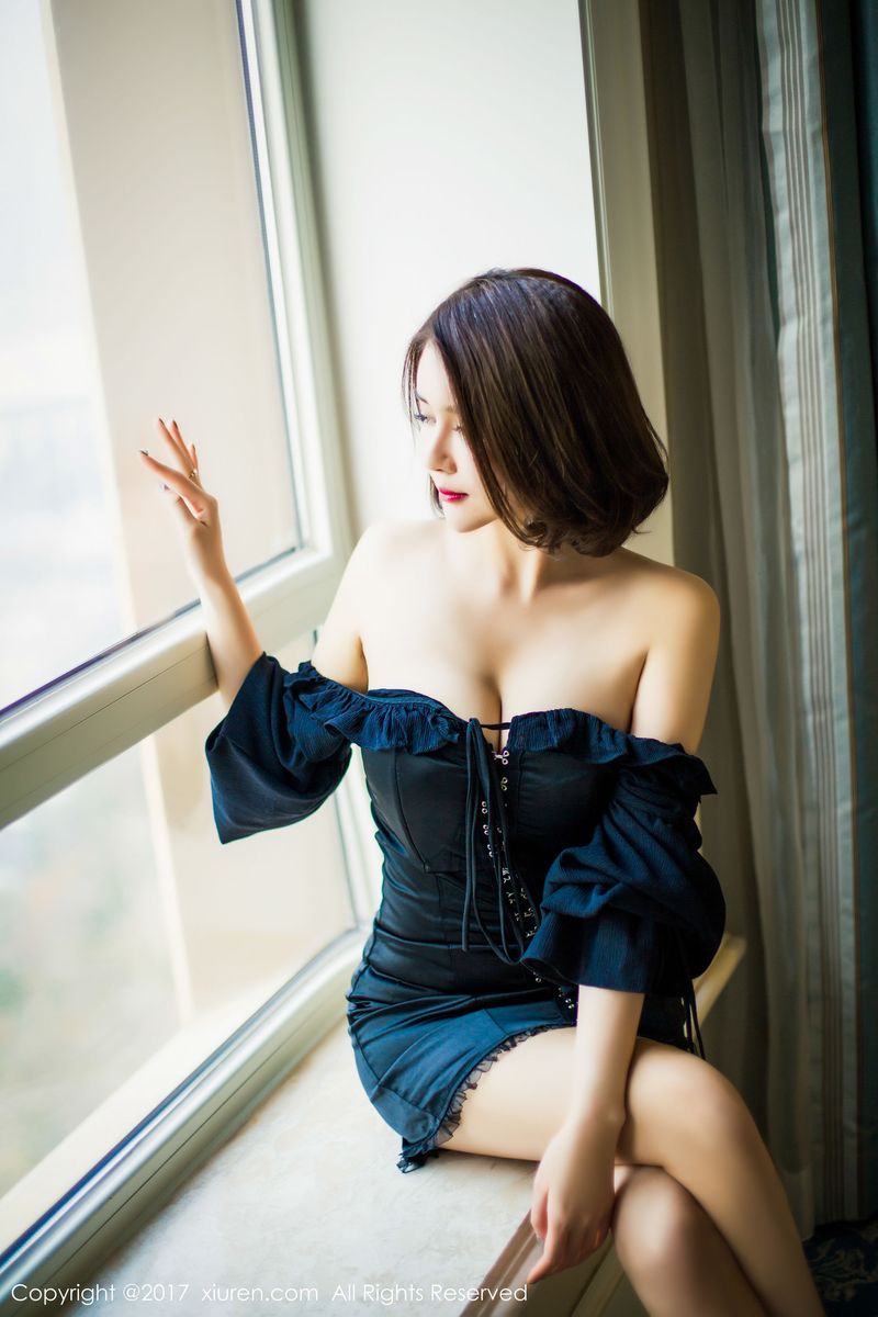 性感女神廿十(凯竹)沙滩浴室湿身诱惑唯美写真
