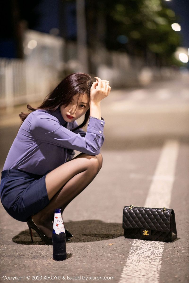 性感女神杨晨晨sugar黑丝美腿内衣诱惑迷人街拍